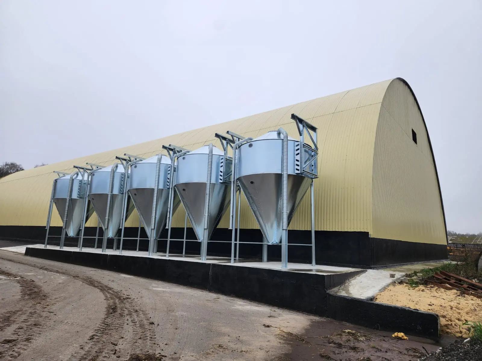 Строительство комбикормового завода 18 * 57 м